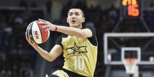 明星球赛吴亦凡,明星球赛激情上演