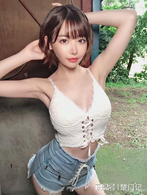 香椎莉亚AV